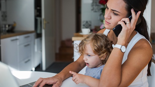 Pandemic pushes mothers of young children out of the labor force, key image