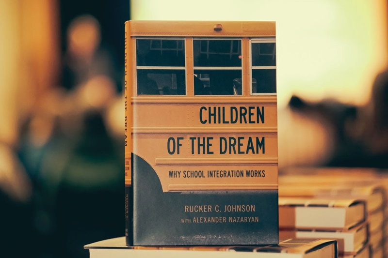 Cover of book titled 'Children of the Dream'