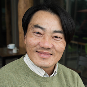 Vayong Moua