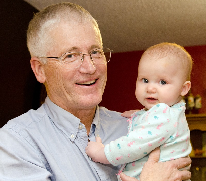 Grandpa and Frankie, closeup, 1-column